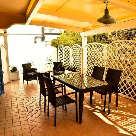 La Piazzetta 3 *