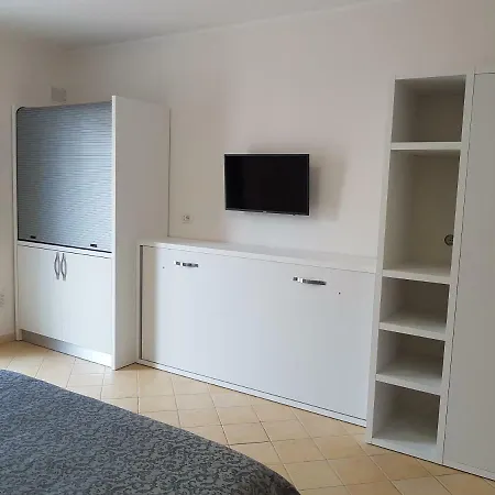 La Piazzetta 3 *